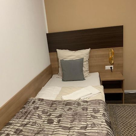 Hotel Pizzeria Da Beni Kochersteinsfeld Екстериор снимка